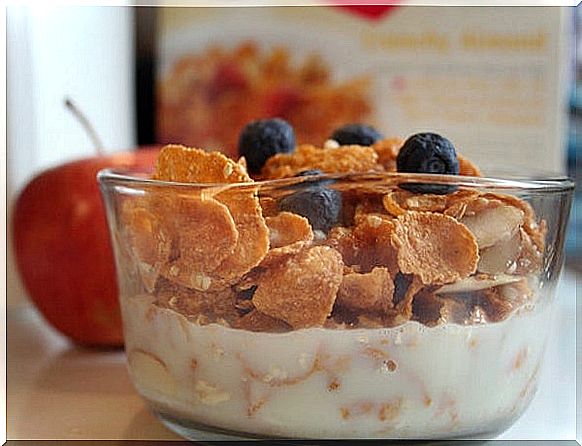 children yogurt and cereals