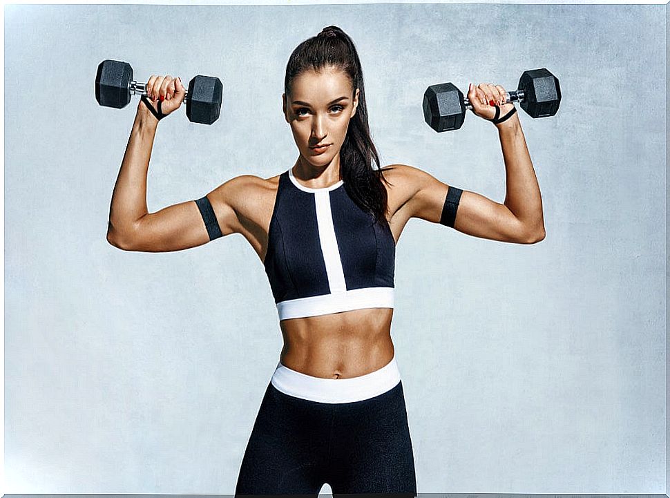 Woman doing strengthening exercises