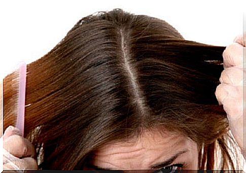 What to do to treat oily hair?